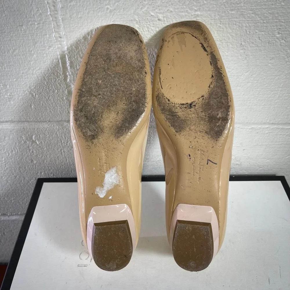 Salvatore Ferragamo Nude Patent Leather Gancini Logo Flats Slip On Women's 7 B